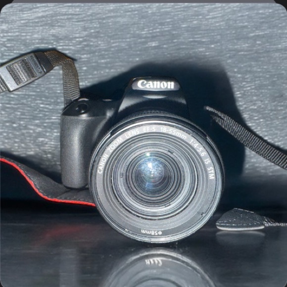Canon Camera EOS SL3 avec chargeur et card memoire 128 gb - Picture 3 of 3